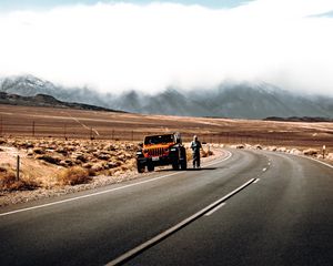 Preview wallpaper road, car, man, desert