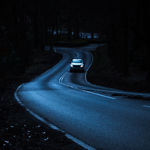 Preview wallpaper road, car, winding, night