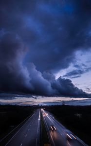 Preview wallpaper road, clouds, cloudy, horizon, movement