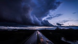 Preview wallpaper road, clouds, cloudy, horizon, movement