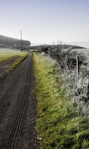 Preview wallpaper road, country, colors, effect, protection, grass