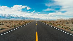 Preview wallpaper road, desert, mountains, horizon, asphalt, distance