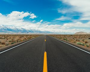 Preview wallpaper road, desert, mountains, horizon, asphalt, distance
