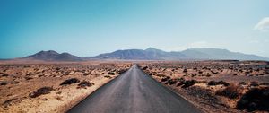 Preview wallpaper road, desert, mountains, asphalt, highway