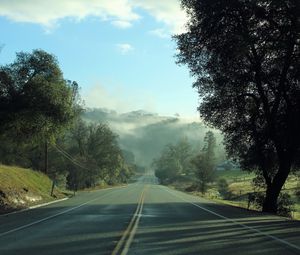 Preview wallpaper road, fog, trees, mountains, morning, landscape