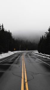 Preview wallpaper road, fog, turn, snow, overcast