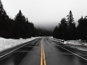 Preview wallpaper road, fog, turn, snow, overcast