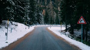 Preview wallpaper road, forest, mountains, snow, winter
