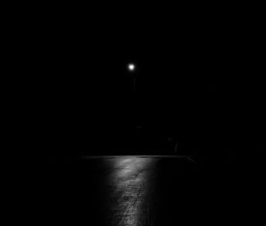 Preview wallpaper road, glow, lantern, bw