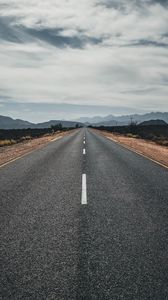 Preview wallpaper road, highway, asphalt, mountains, horizon