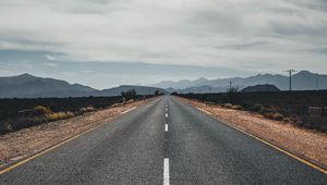 Preview wallpaper road, highway, asphalt, mountains, horizon