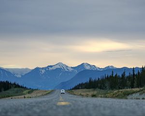 Preview wallpaper road, highway, mountains