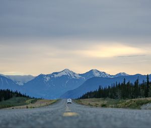 Preview wallpaper road, highway, mountains