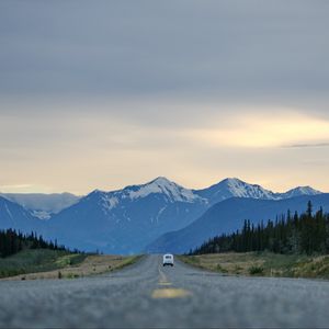 Preview wallpaper road, highway, mountains