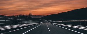 Preview wallpaper road, marking, asphalt, sunset, horizon