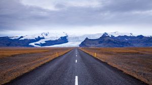 Preview wallpaper road, marking, asphalt, mountains, snow, ice, iceland