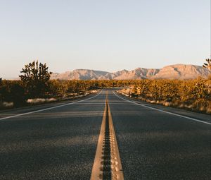 Preview wallpaper road, marking, desert, asphalt