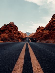Preview wallpaper road, marking, desert, distance