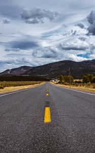 Preview wallpaper road, marking, distance