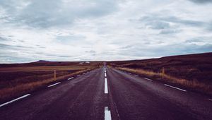 Preview wallpaper road, marking, distance, sky, horizon