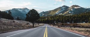 Preview wallpaper road, marking, distance, mountains, trees