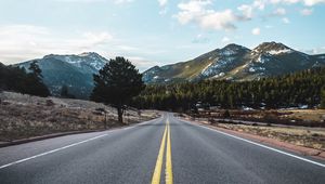 Preview wallpaper road, marking, distance, mountains, trees
