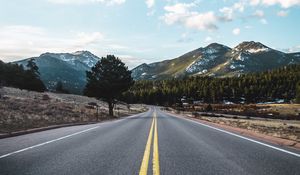 Preview wallpaper road, marking, distance, mountains, trees