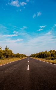 Preview wallpaper road, marking, distance, bushes, sky