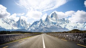 Preview wallpaper road, marking, distance, mountains, snow, snowy