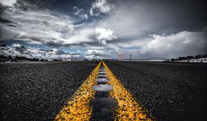 Preview wallpaper road, marking, horizon, asphalt