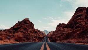 Preview wallpaper road, marking, rocks, distance