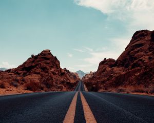 Preview wallpaper road, marking, rocks, distance