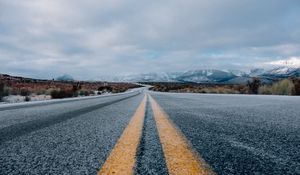 Preview wallpaper road, marking, sky, mountains, distance