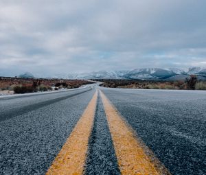 Preview wallpaper road, marking, sky, mountains, distance