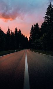 Preview wallpaper road, marking, trees, distance, sunset