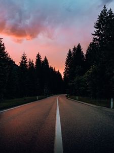 Preview wallpaper road, marking, trees, distance, sunset