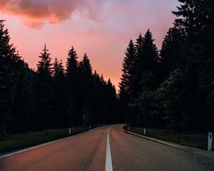 Preview wallpaper road, marking, trees, distance, sunset