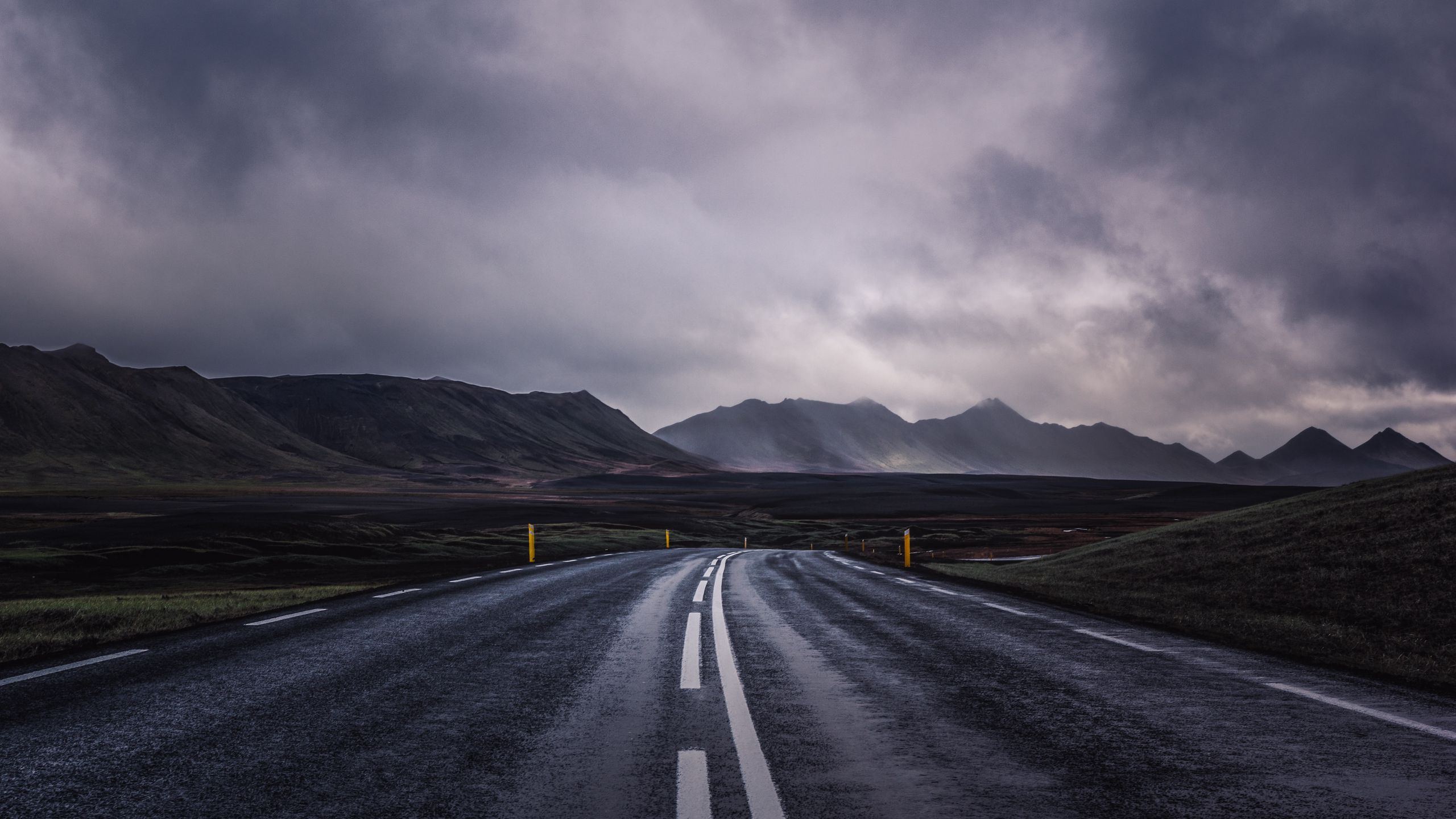 Download wallpaper 2560x1440 road, mountains, clouds, valley, nature