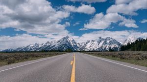 Preview wallpaper road, mountains, clouds, landscape, nature