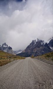 Preview wallpaper road, mountains, distance, snow, snowy