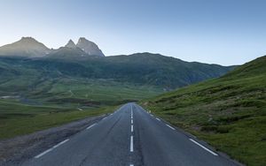 Preview wallpaper road, mountains, landscape, nature