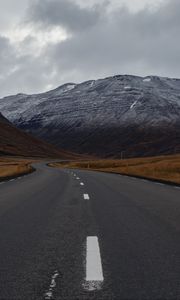 Preview wallpaper road, mountains, marking