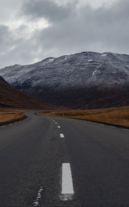Preview wallpaper road, mountains, marking