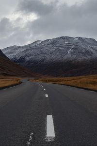 Preview wallpaper road, mountains, marking