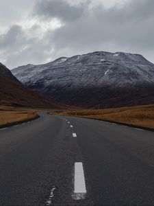 Preview wallpaper road, mountains, marking