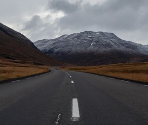 Preview wallpaper road, mountains, marking