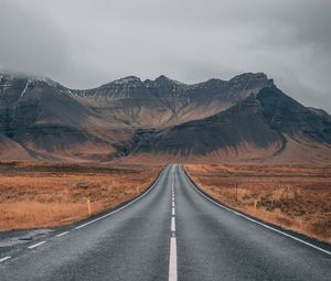 Preview wallpaper road, mountains, marking, iceland