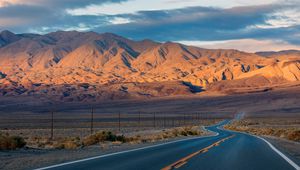 Preview wallpaper road, mountains, marking, distance