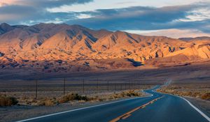Preview wallpaper road, mountains, marking, distance