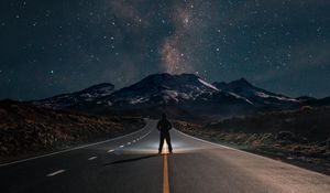 Preview wallpaper road, mountains, night, silhouette, starry sky